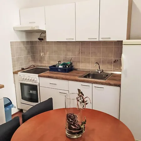 Vakantiehuis Deleut-2 By Interhome *